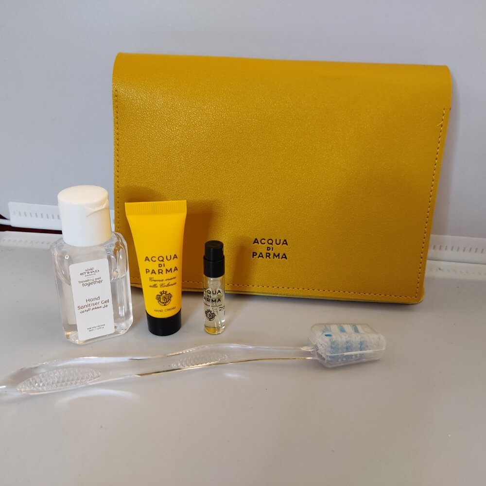 ETIHAD AQUA DI PARMA Toiletry Bag Travel Set Travel Kit - NEW